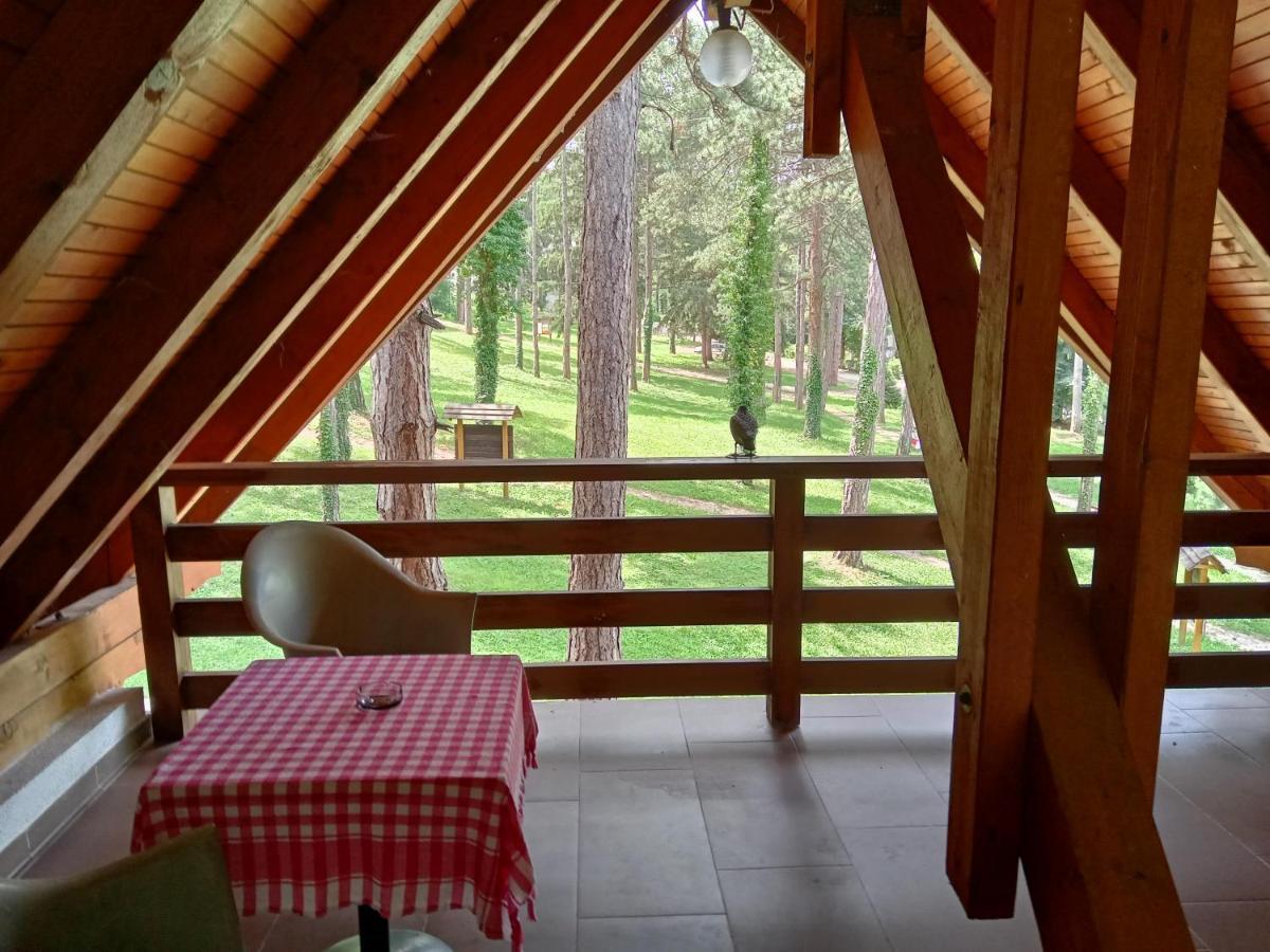 Prenociste/Restoran Lovac Hotel Bihać Eksteriør billede