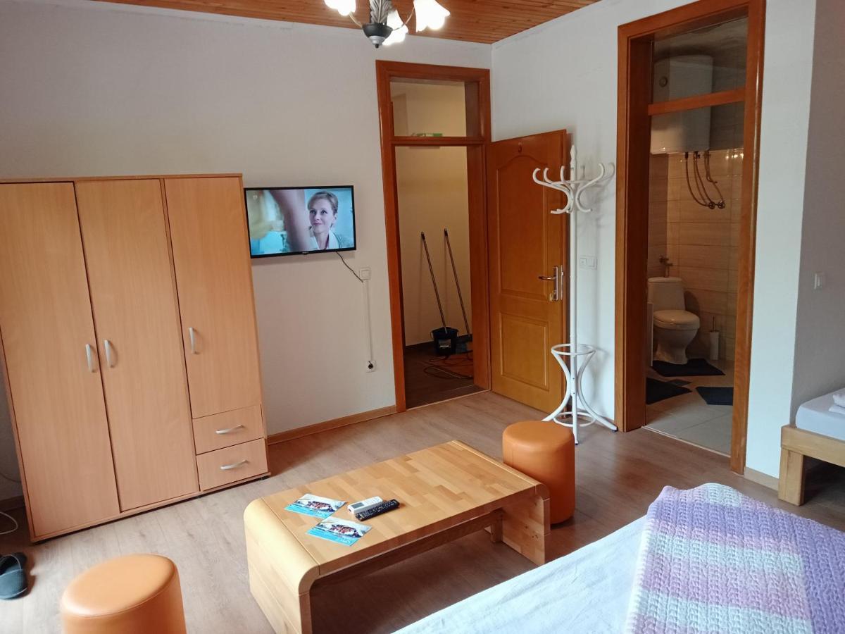 Prenociste/Restoran Lovac Hotel Bihać Eksteriør billede