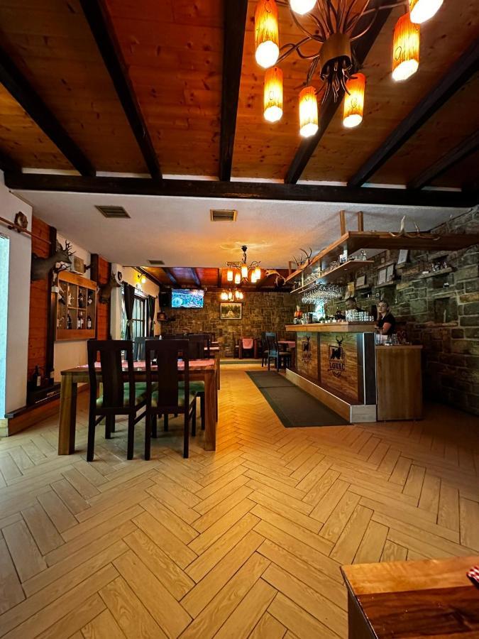 Prenociste/Restoran Lovac Hotel Bihać Eksteriør billede